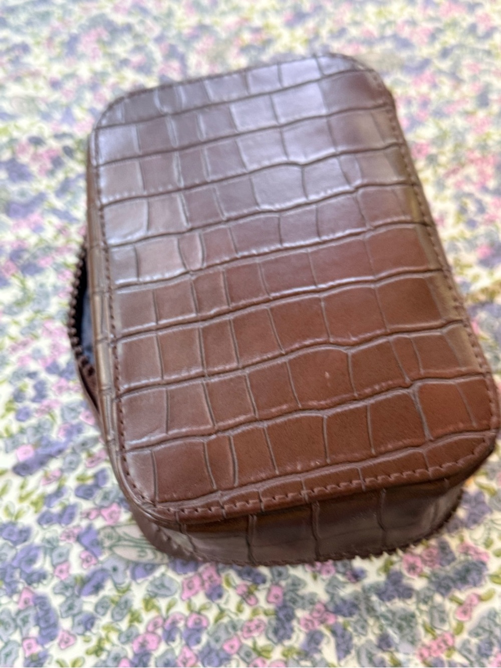 Trish McEvoy NWOT Never used. zip makeup organizer.Creams,shadows,eye misc. - Picture 11 of 16
